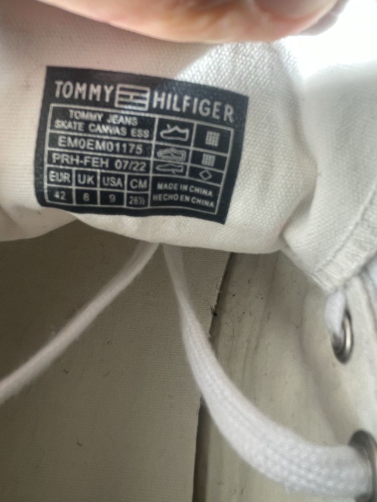 TOMMY HILFIGER / мъжки летни обувки/сникърси 42