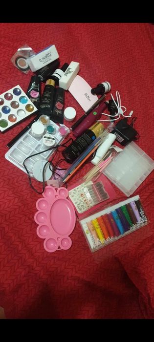 Trusa de unghii cu gel