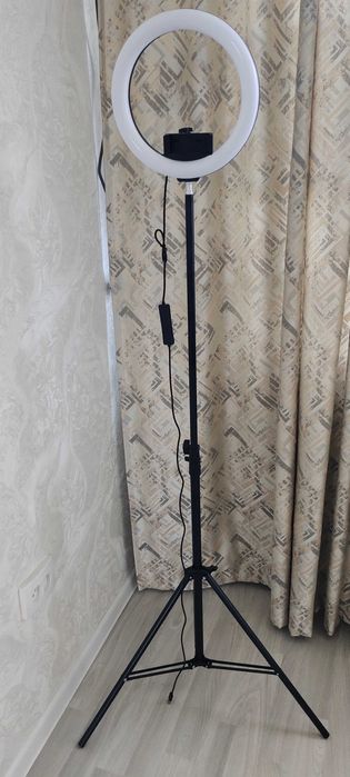 Продам Лампу для тик тока