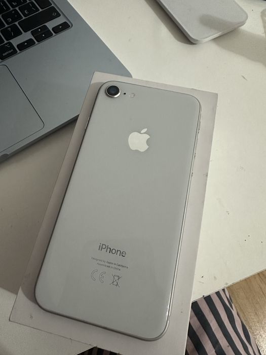 iphone 8 64гб 76%аккум