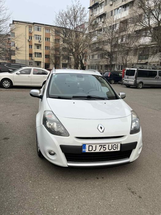 Renault Clio 3 2012 facelift 
Motor 1.2    (75 cai ) 
km 172 488 reali