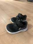 Nike маратонки 22 номер