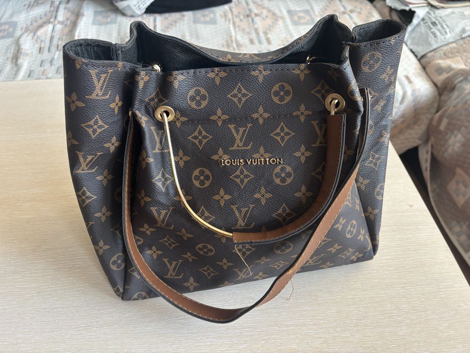 Дамска чанта Louis Vuitton