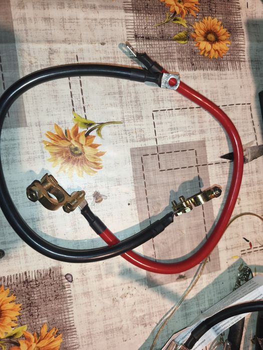 Инвертор чиста синосуида 12v/230v 2/4кв