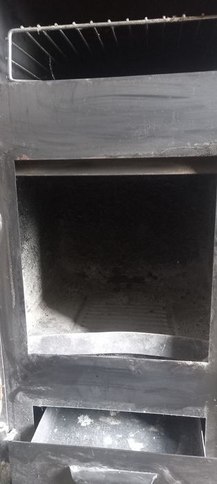 Камина с водна риза и фурна