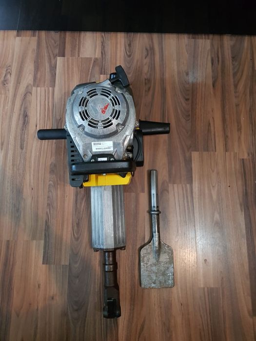 Wacker Neuson BH 55,ciocan demolator pe benzină,fabricație 2023.