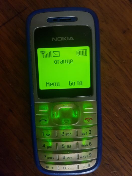 Nokia 1200, Nokia 1208, Nokia 2330 Vodafone