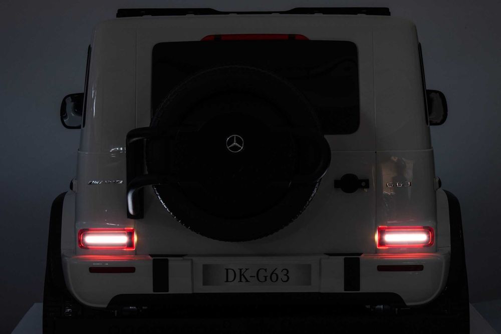 Masinuta electrica Mercedes G63 4x4 putere 800W 24V, 14Ah, Mp3 #White