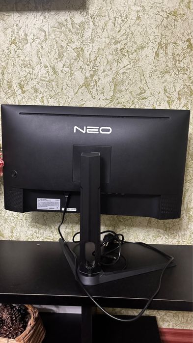 Продается  - Монитор NEO 144 герц в отличном состоянии