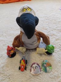 Jucării ieftine Angry Birds. 3 figurine + 1 mascotă