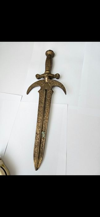 Stilet bronz 37 cm lungime