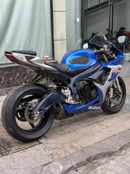 Suzuki GSX-R 750