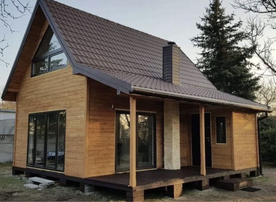 Căbănuțe din lemn si foișoare