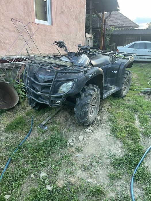 Atv dinli 800cm in stare foarte buna de fuctionare merge foarte bine