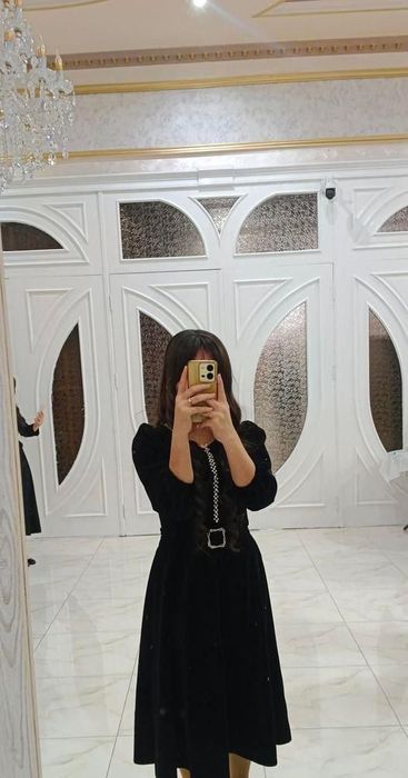 Ko'ylak sotaman faqat bir marta kiyilgan