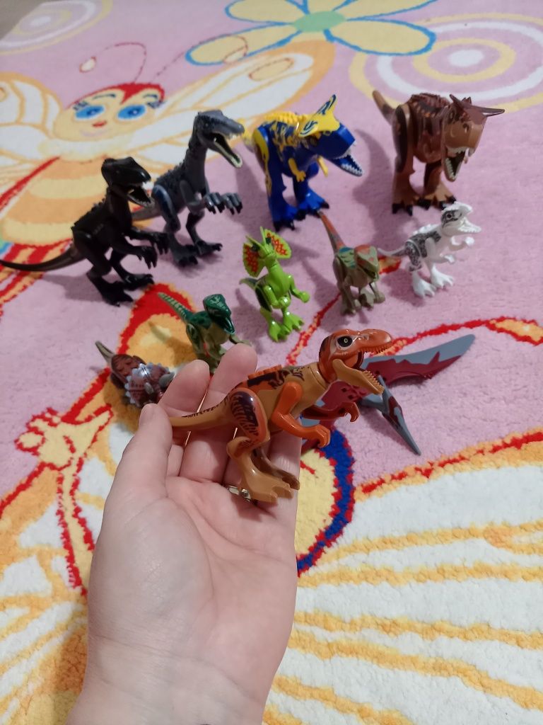 Dinozauri micuți lego