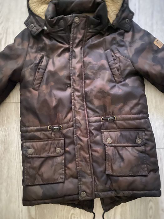 яке със естествен косъм на качулката