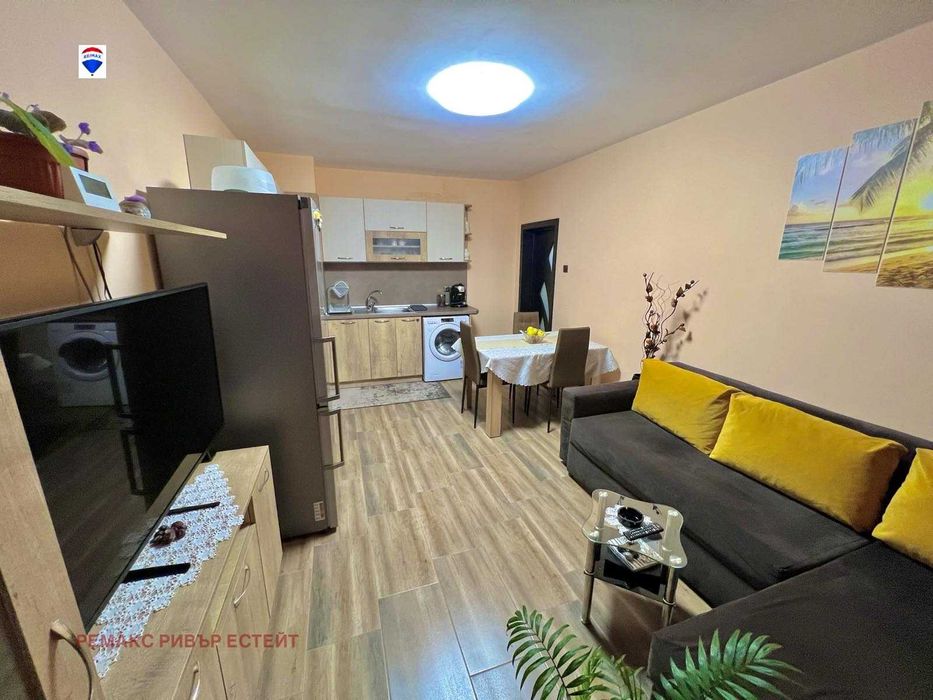 Продава се Едностаен апартамент в Русе, Цветница - 49 кв.м за 1509 €/кв.м - Снимка #1