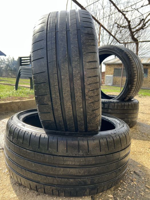Гуми Pirelli P Zero летни 285/35/20 , 245/35/20 DOT24