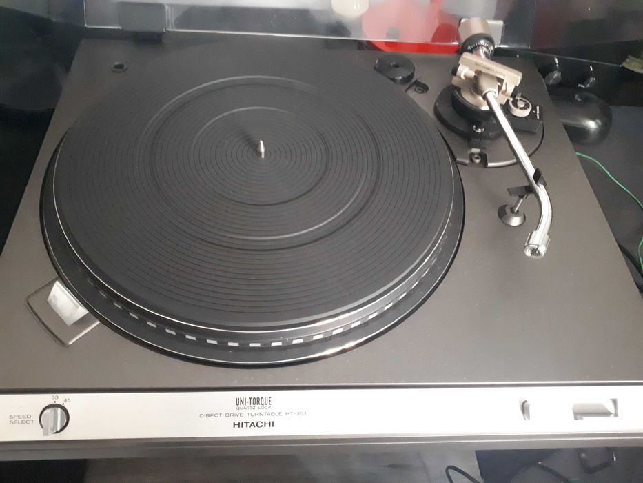 Pick-up Hitachi HT-353 (direct drive, semi-automatic)