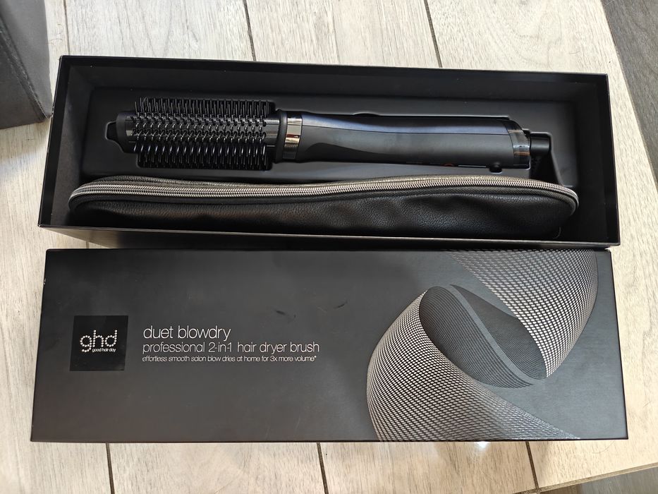 GHD Duet blowdry professional 2-in-1 hair dryer brush