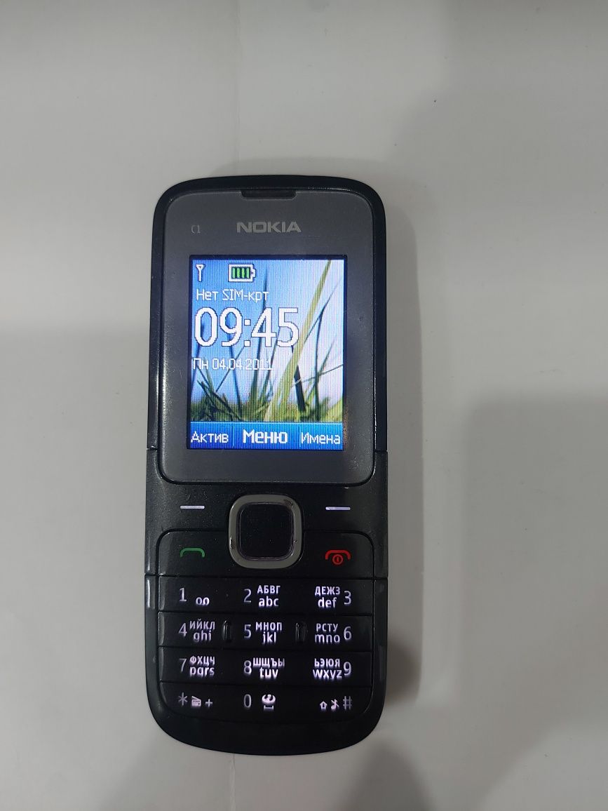 Кнопочный телефон Nokia C1-01