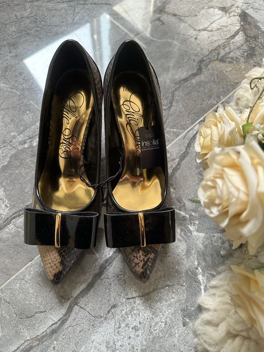 Продается фирменные туфли