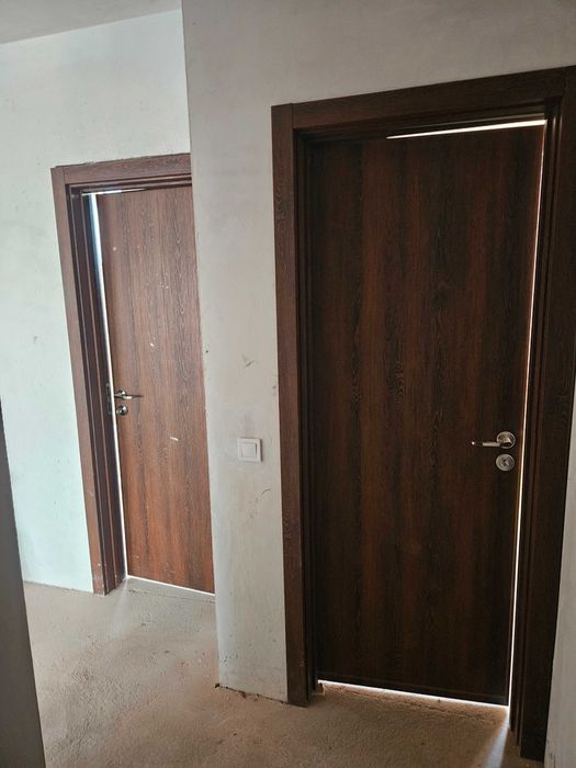 Интериорни врати