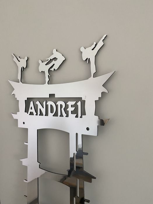 Suport pentru 7 centuri crom oglinda