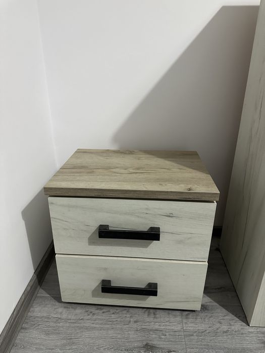 comoda/dulap si noptiera