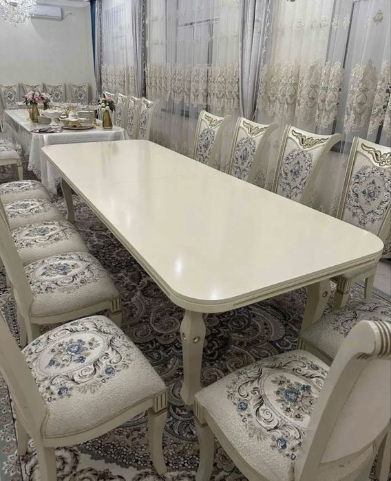 Стол-стулья  хорошем состояние