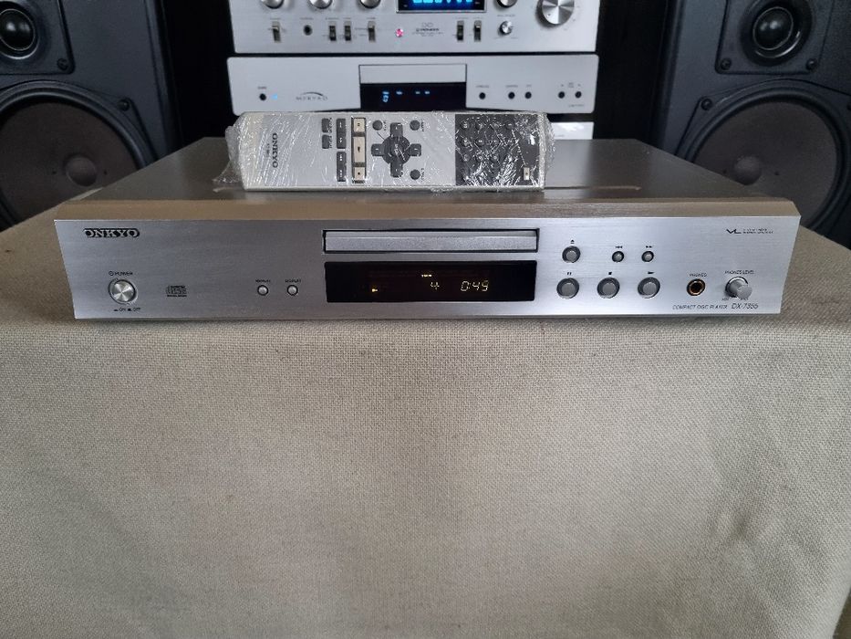 Cd Player Onkyo DX-7355. Telecomanda. Perfect functional. Impecabil.