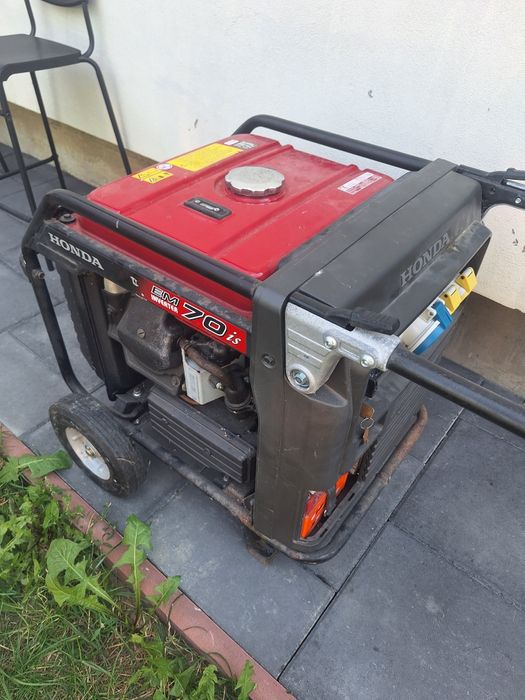 vând generator honda 7kwa original