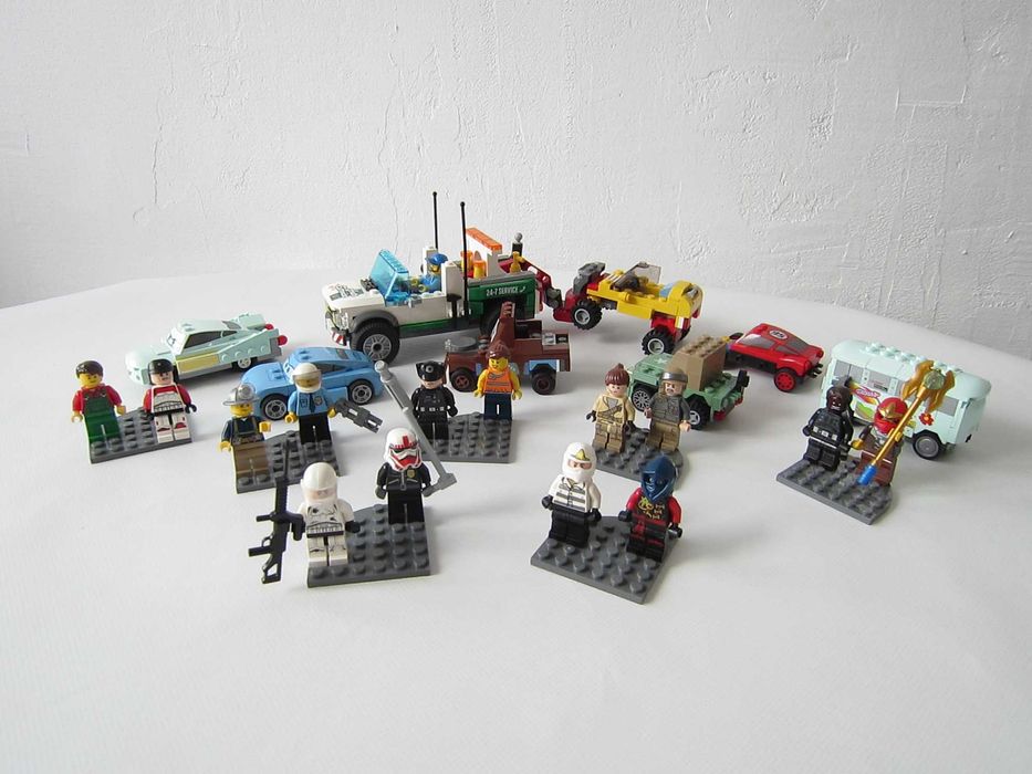 LEGO -- части и фигурки