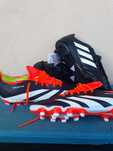 Ghete Fotbal Adidas Predator Noi