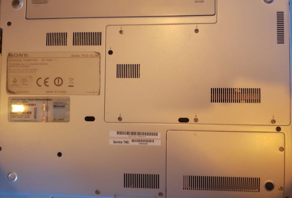 Vand laptop 2 buc