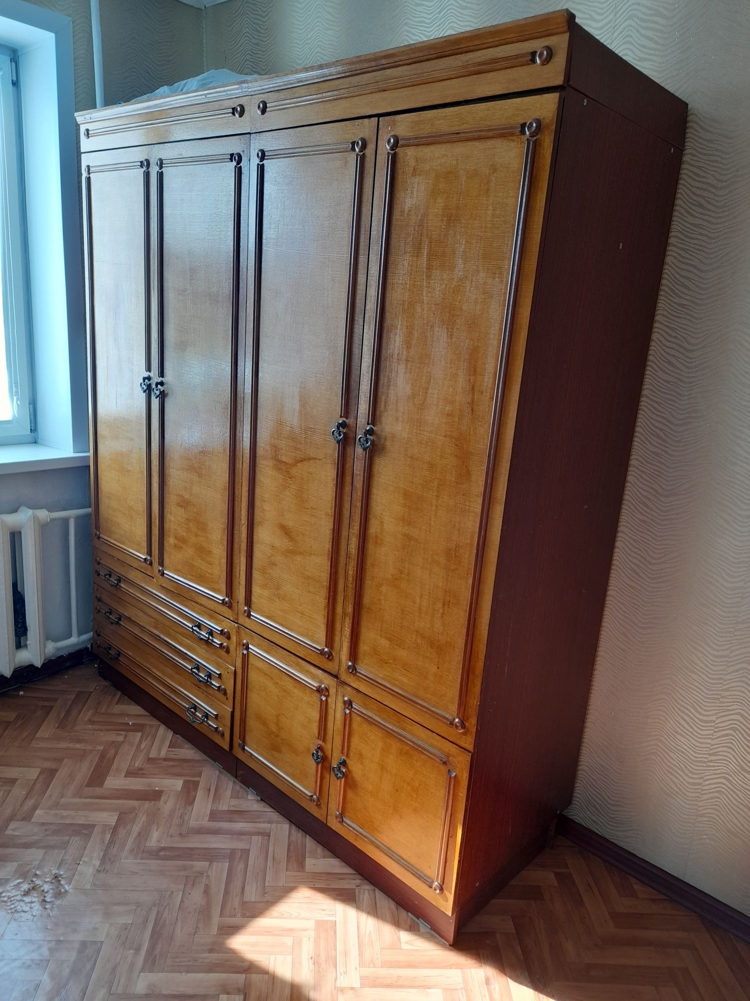 Шкаф для одежды бу