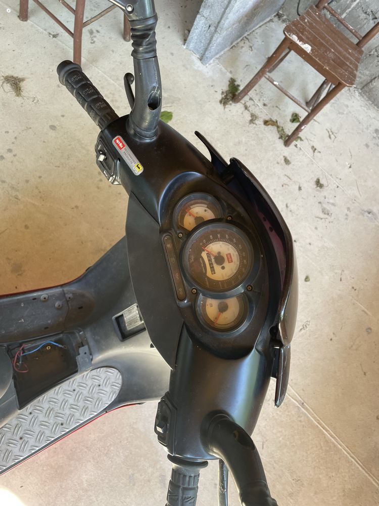 Aprilia SR ditech на части
