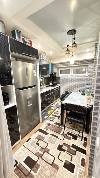 *Балкон 1х7. 3\1\9 Чиланзар-23  72м2