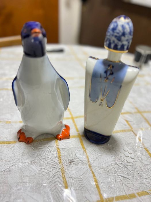 Продам  два графина