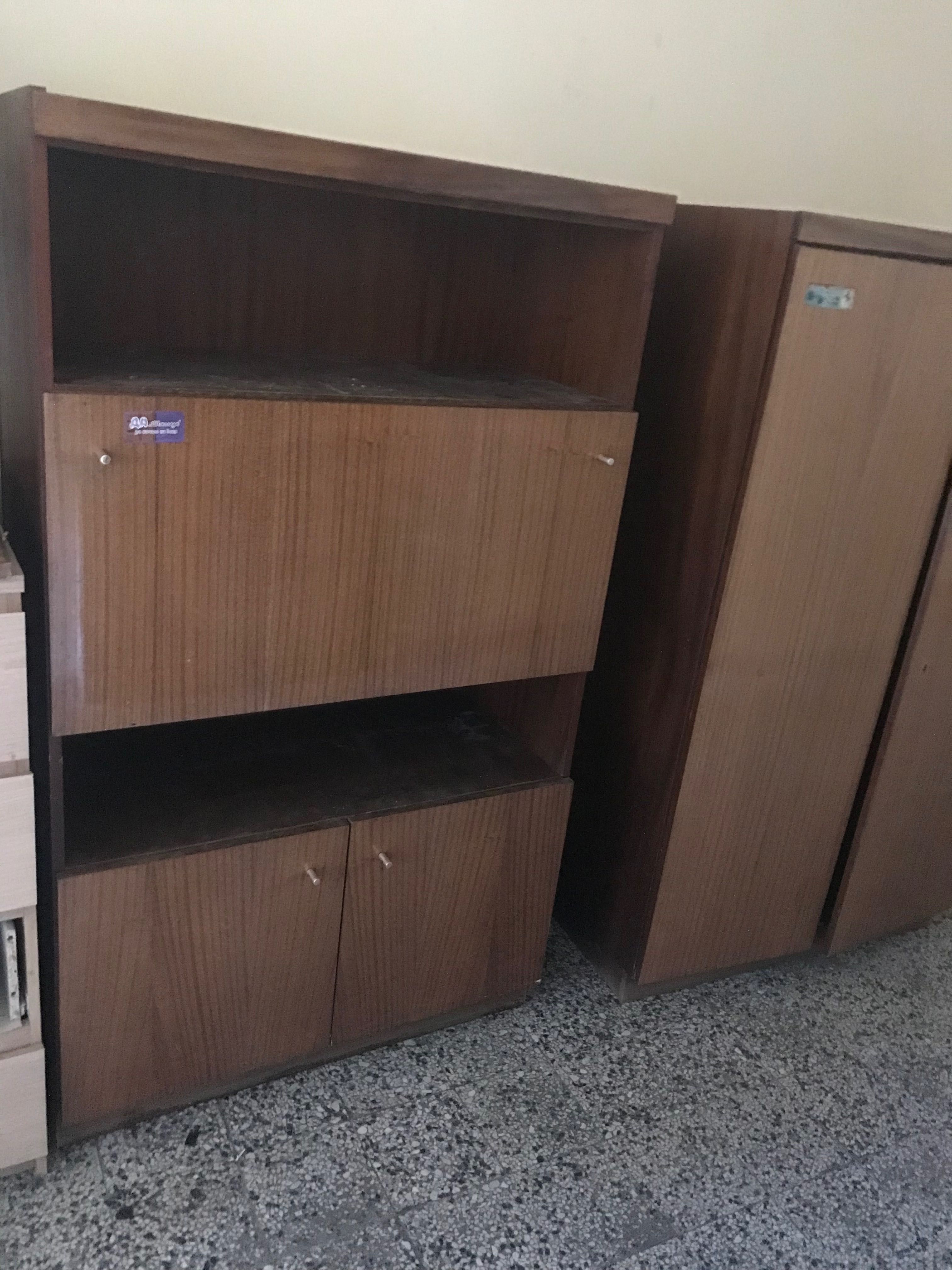 Холна секция лак запазена