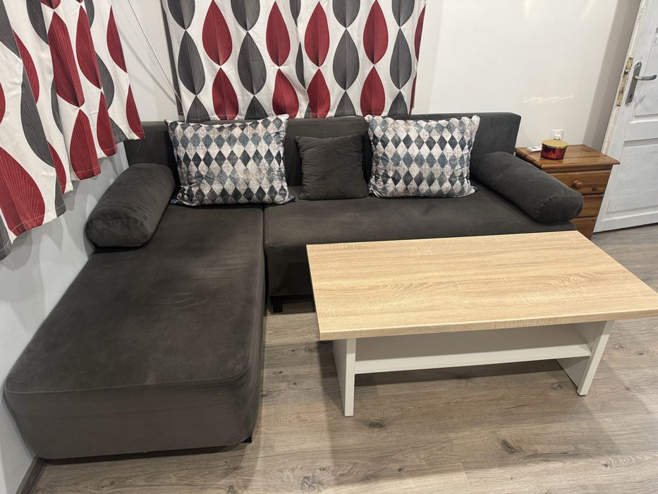 Диван разтегателен с маса