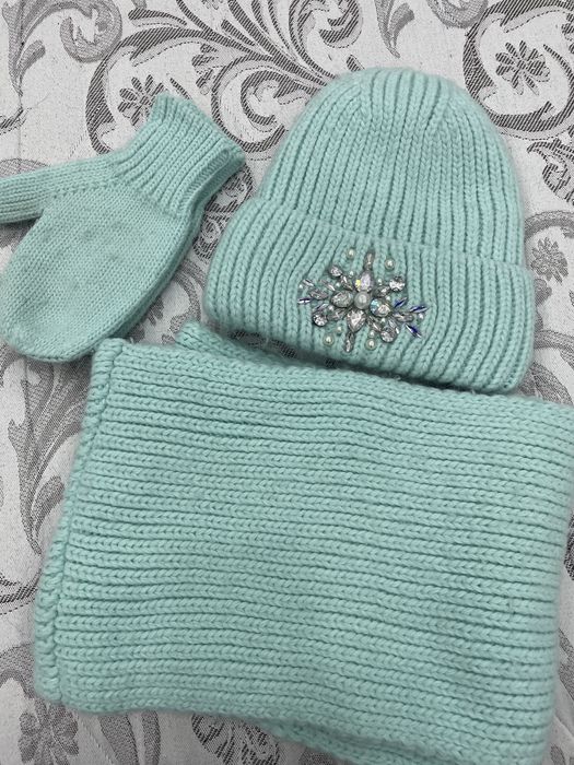 Шапка в комплекте