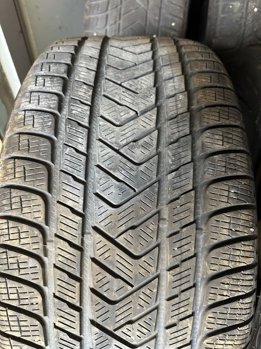 Зимни гуми Pirelli Scorpion спорт пакет 245/45 R20 / 275/40 R20