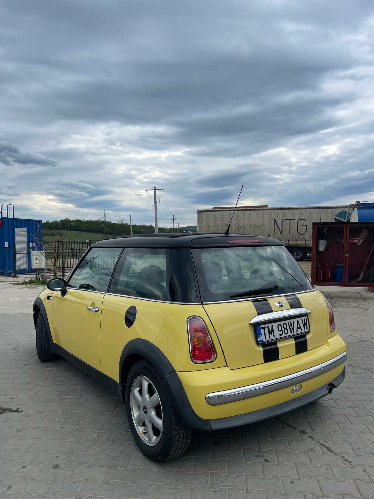 Mini Cooper 1.6 an 2003