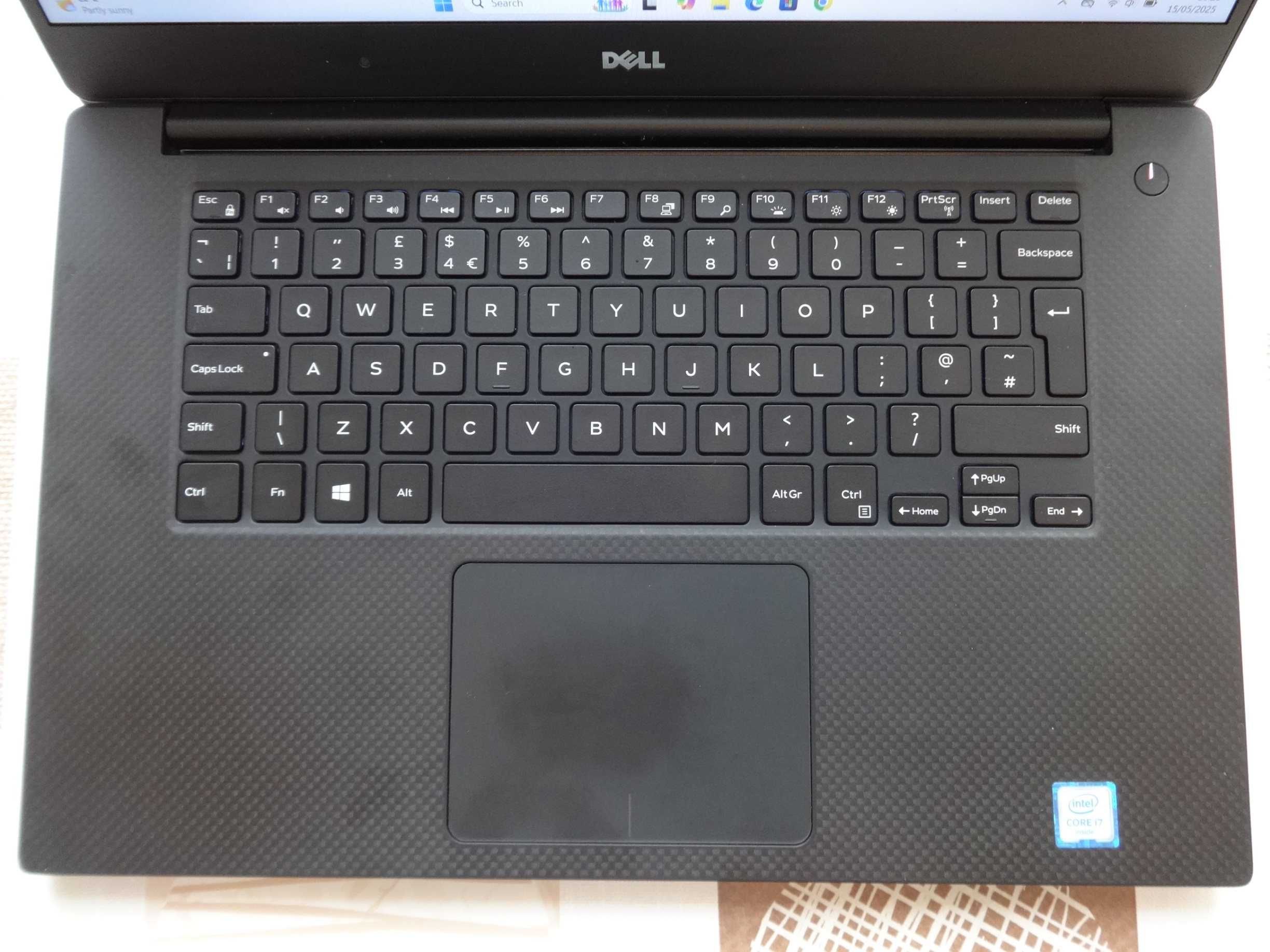 Лаптоп Dell Precision 5510 - 15.6"-i7-6820HQ 2.7Ghz/32GB RAM/SSD 512GB