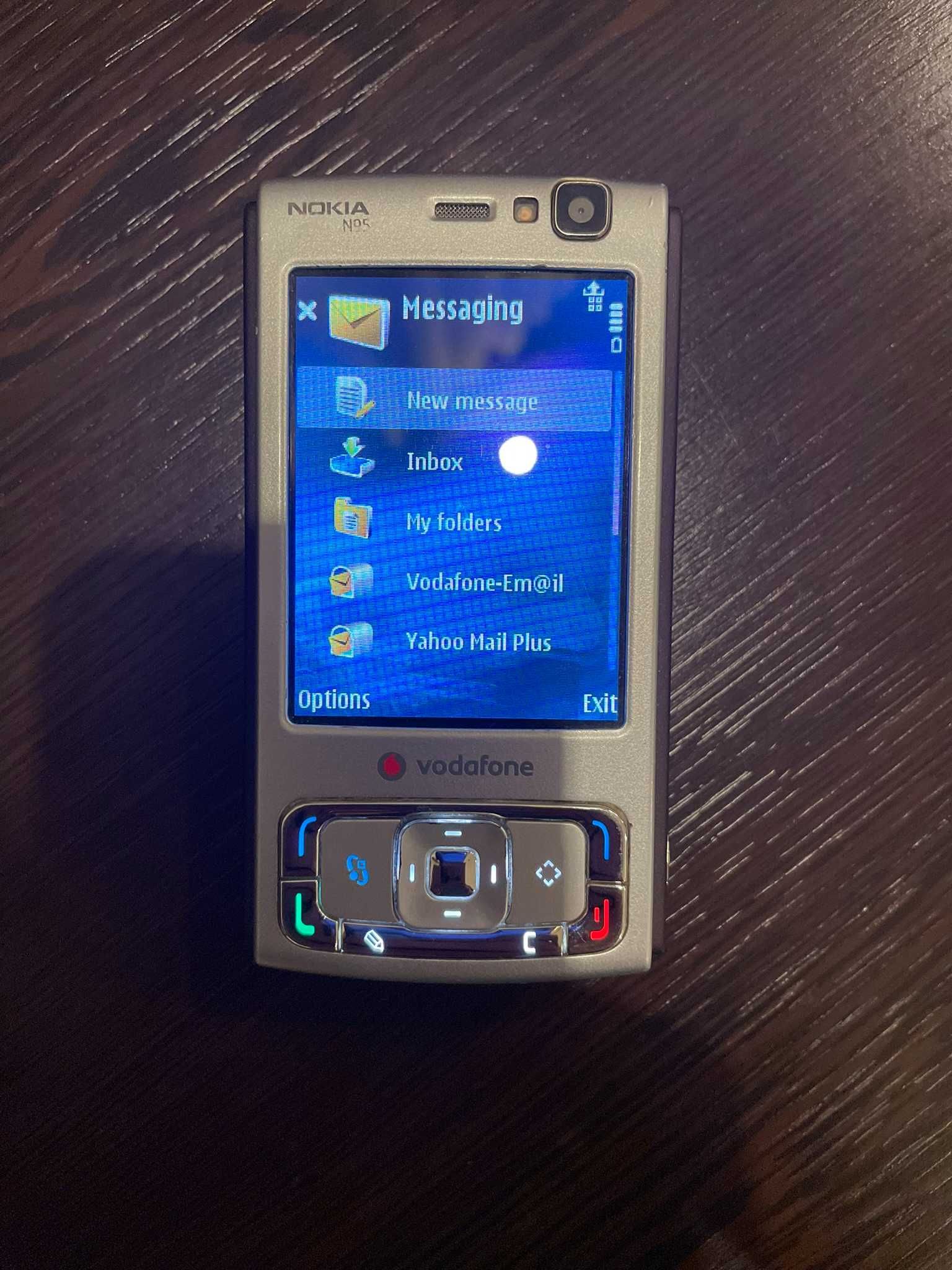 Nokia N95 8GB + Зарядно
