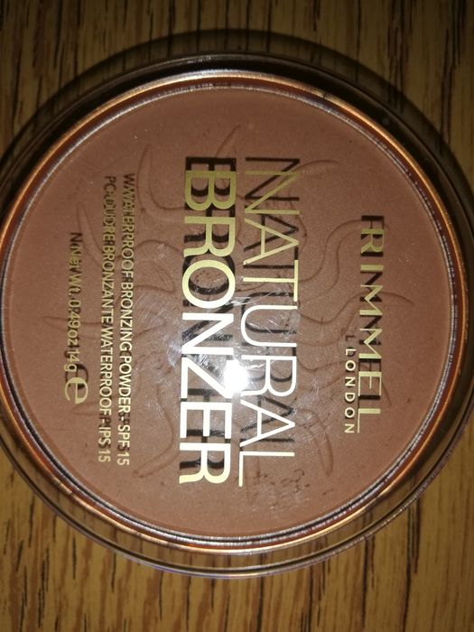 Pudra bronzanta Rimmel London