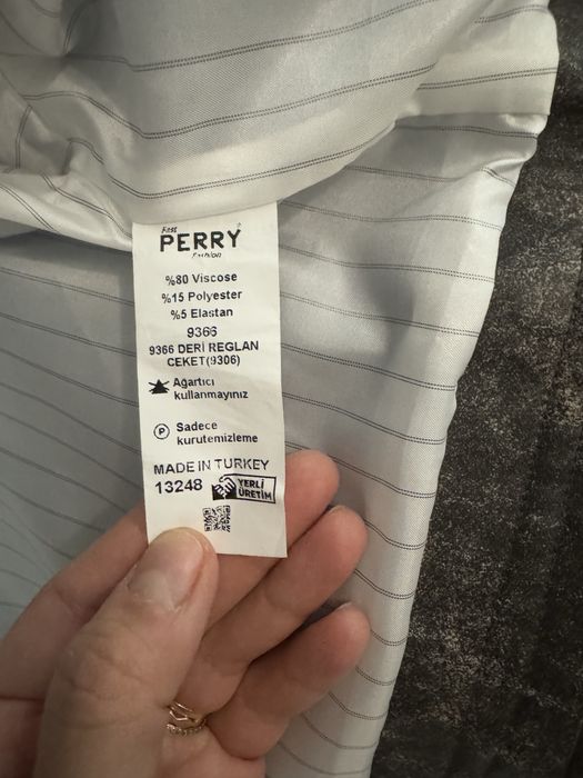 Geaca scurta din piele ecologica