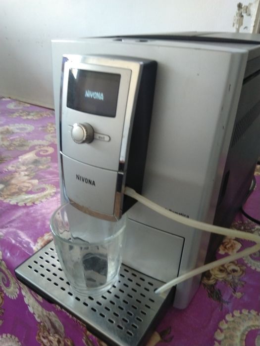 Expresor nivona Swiss Quality caferomantica cafea boabe si macinata